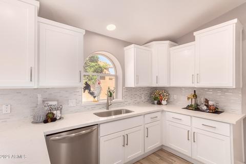 1325 E Beverly Ln, Phoenix, AZ 85022 photo 3