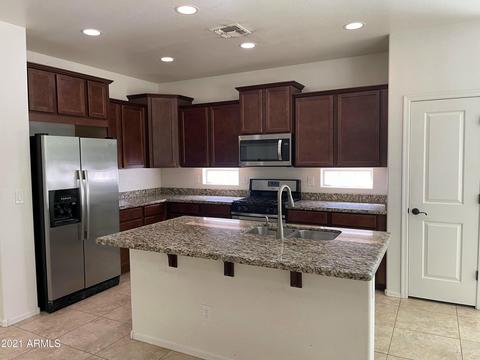 3004 E Ridgewood Ln, Gilbert, AZ 85298 photo 5