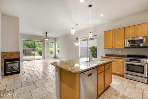 5020 E Robin Ln, Phoenix, AZ 85054 photo 5