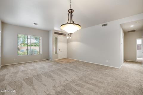 5020 E Robin Ln, Phoenix, AZ 85054 photo 4