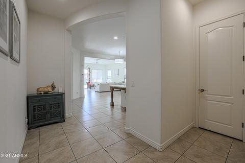 3275 E Sands Dr, Phoenix, AZ 85050 photo 3