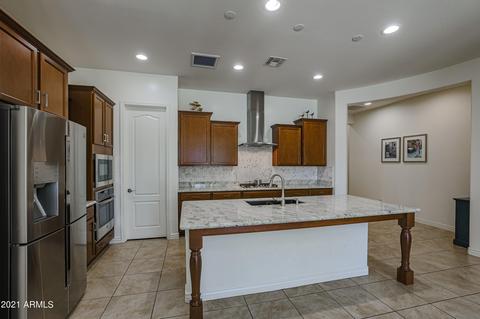 3275 E Sands Dr, Phoenix, AZ 85050 photo 6