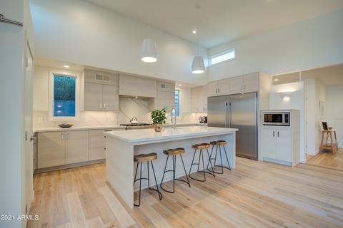 3910 E Cheery Lynn Rd, Phoenix, AZ 85018 photo 7