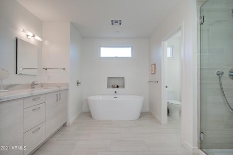 3910 E Cheery Lynn Rd, Phoenix, AZ 85018 photo 18