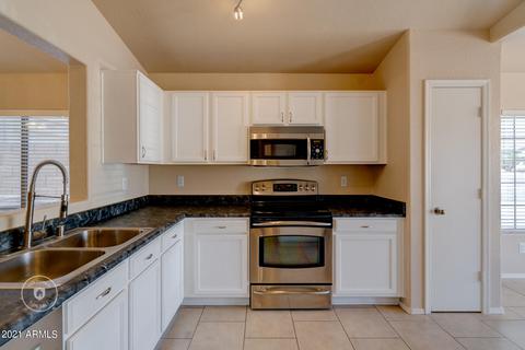 2415 E Morrow Dr, Phoenix, AZ 85050 photo 4