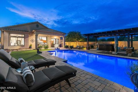 8402 E Indigo St, Mesa, AZ 85207 photo 2