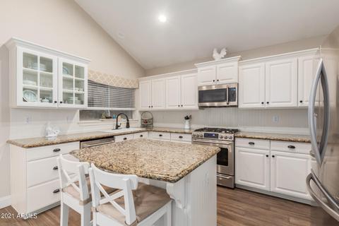 338 E Saratoga Ct, Gilbert, AZ 85296 photo 11