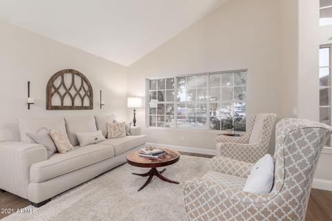 338 E Saratoga Ct, Gilbert, AZ 85296 photo 4