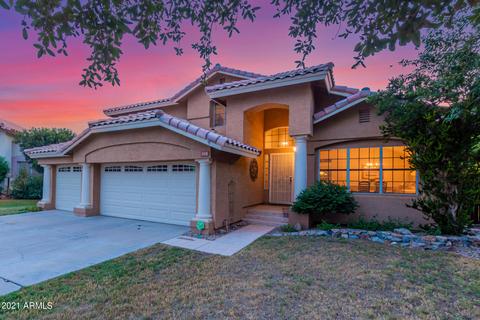 338 E Saratoga Ct, Gilbert, AZ 85296 photo 2