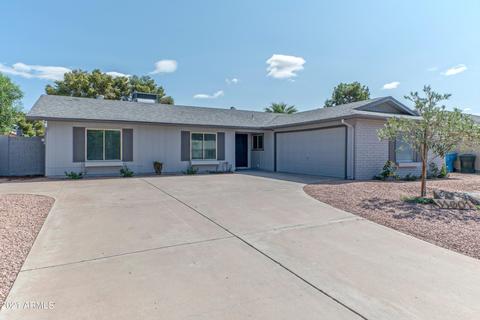 11601 S Half Moon Dr, Phoenix, AZ 85044 photo 2