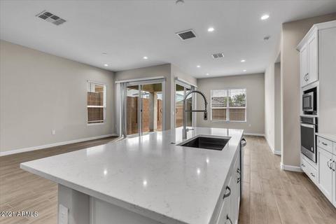 2205 E Charlotte Dr, Phoenix, AZ 85024 photo 5