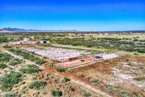 4111 N Circle I Rd, Willcox, AZ 85643 photo 8