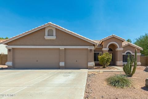 2215 E Brooks St, Gilbert, AZ 85296 photo 2