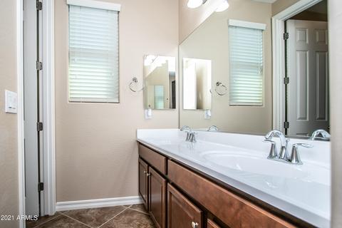 2548 E Orleans Dr, Gilbert, AZ 85298 photo 32