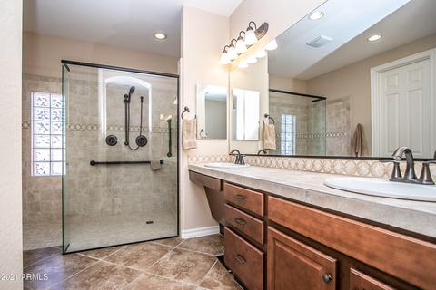 2548 E Orleans Dr, Gilbert, AZ 85298 photo 19