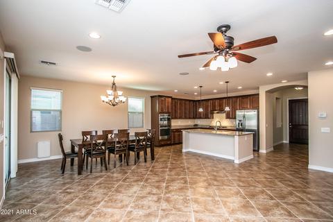 2548 E Orleans Dr, Gilbert, AZ 85298 photo 9