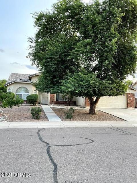 2911 E Morgan Dr, Gilbert, AZ 85295 photo 2