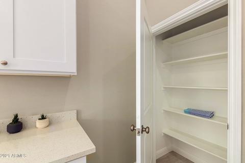 2547 E Pueblo Ave, Phoenix, AZ 85040 photo 9