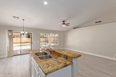 645 S Lanus Dr, Gilbert, AZ 85296 photo 9