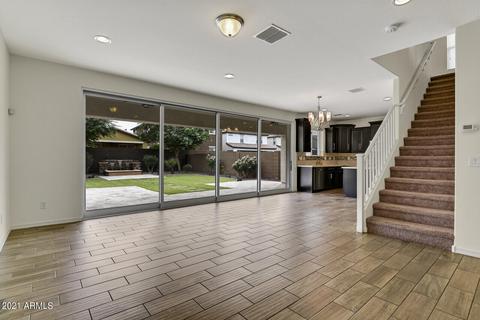 735 E Constance Way, Phoenix, AZ 85042 photo 1