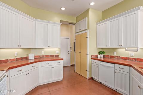 2495 E Queen Creek Rd, Gilbert, AZ 85297 photo 11
