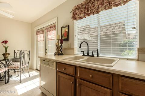 3915 E Gail Dr, Phoenix, AZ 85044 photo 13