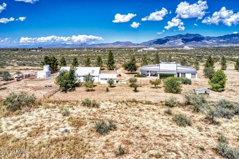 5899 E Helens Dr, Willcox, AZ 85643 photo 1