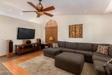 2287 E Cathy Ct, Gilbert, AZ 85296 photo 3