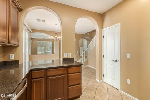 3895 E Sabra Ln, Gilbert, AZ 85296 photo 14
