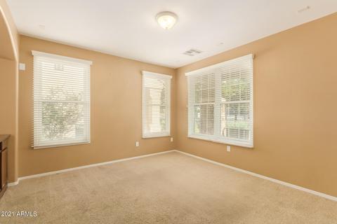 3895 E Sabra Ln, Gilbert, AZ 85296 photo 4