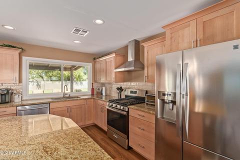 224 E Voltaire Ave, Phoenix, AZ 85022 photo 2