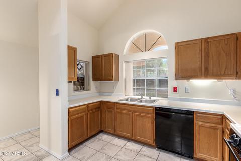 302 E Mitchell Dr, Phoenix, AZ 85012 photo 15