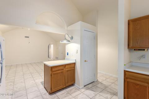 302 E Mitchell Dr, Phoenix, AZ 85012 photo 16