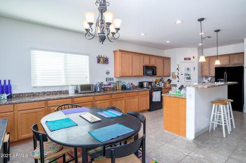 2947 E Santa Fe Ln, Gilbert, AZ 85297 photo 9