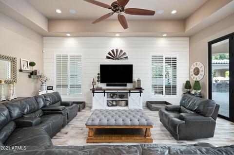 2218 E Orleans Dr, Gilbert, AZ 85298 photo 10