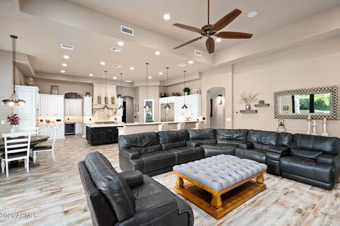 2218 E Orleans Dr, Gilbert, AZ 85298 photo 11