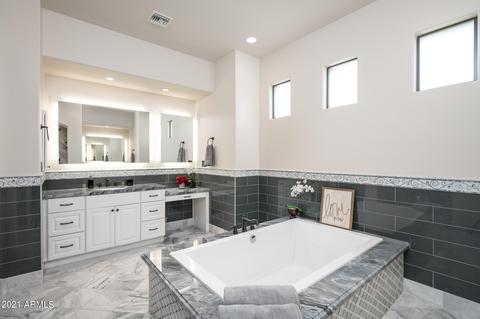 2218 E Orleans Dr, Gilbert, AZ 85298 photo 25