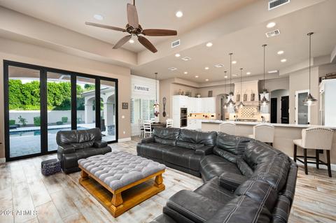 2218 E Orleans Dr, Gilbert, AZ 85298 photo 12
