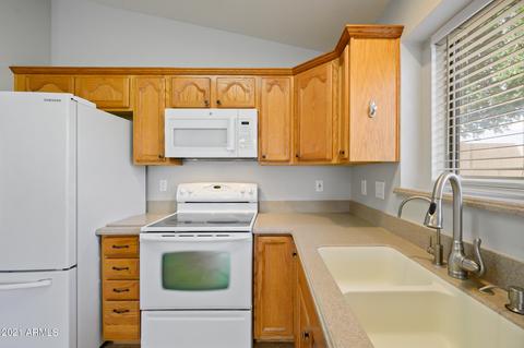 2287 E Arabian Dr, Gilbert, AZ 85296 photo 5