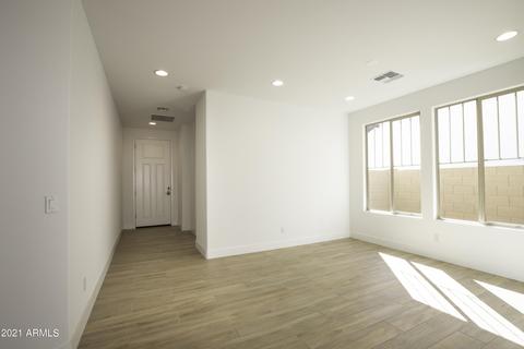 2182 E Canary Dr, Gilbert, AZ 85297 photo 4