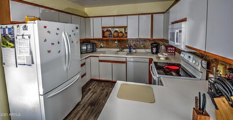 3225 E Marilyn Rd, Phoenix, AZ 85032 photo 4