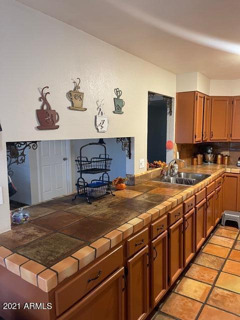 3602 N 64th Dr, Phoenix, AZ 85033 photo 9