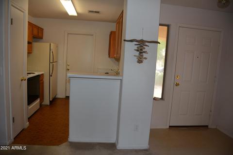 1052 E Greenlee Ave, Apache Junction, AZ 85119 photo 5