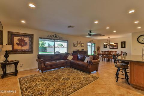 1894 E Magdalena Dr, Tempe, AZ 85283 photo 9
