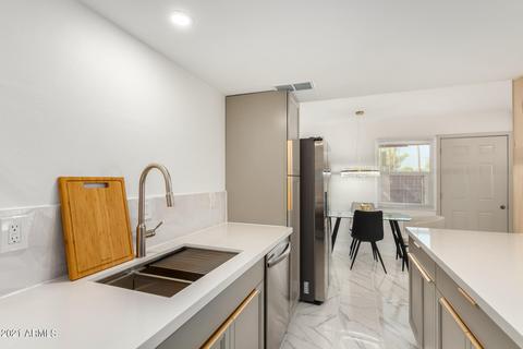 6756 W Devonshire Ave, Phoenix, AZ 85033 photo 11