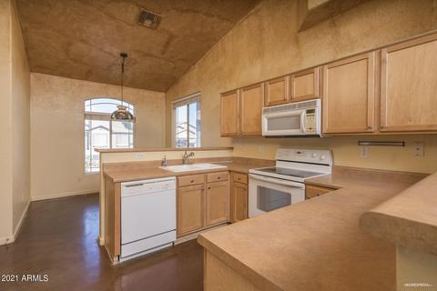 145 E Liberty Ln, Gilbert, AZ 85296 photo 9