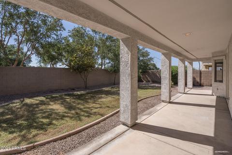 145 E Liberty Ln, Gilbert, AZ 85296 photo 2