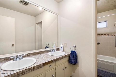 2865 E Cinnabar Ave, Phoenix, AZ 85028 photo 16