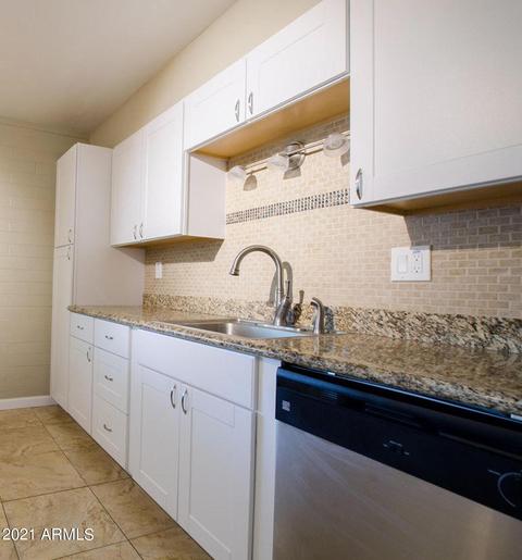 829 E Orchid Ln, Phoenix, AZ 85020 photo 5