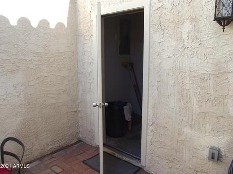 13 E Loma Ln, Phoenix, AZ 85020 photo 3